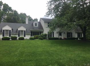 1865 Brookhaven Dr W, Allentown, PA 18103