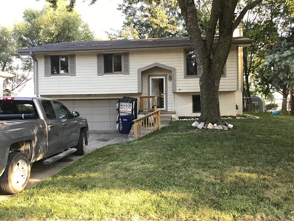 1st image of 2601 Ponderosa Dr