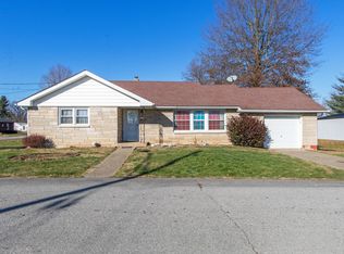 66 W 2nd St, Medora, IN 47260