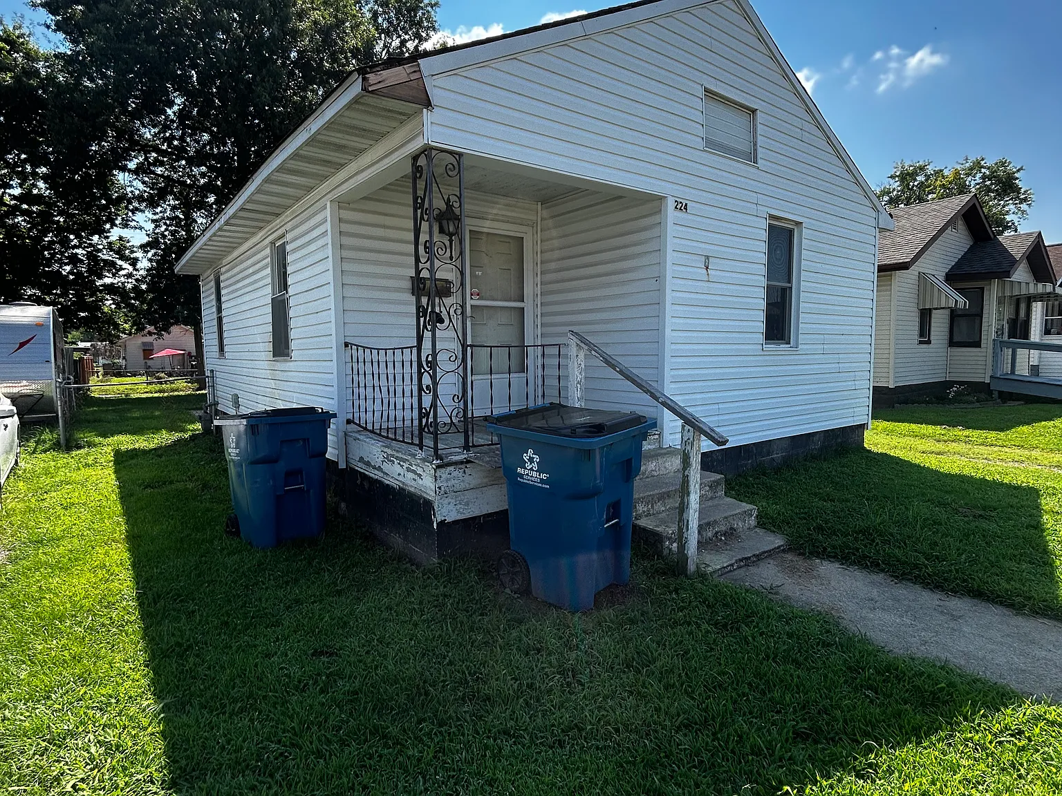 2 bed, 705 sqft, $975 — Photo 3
