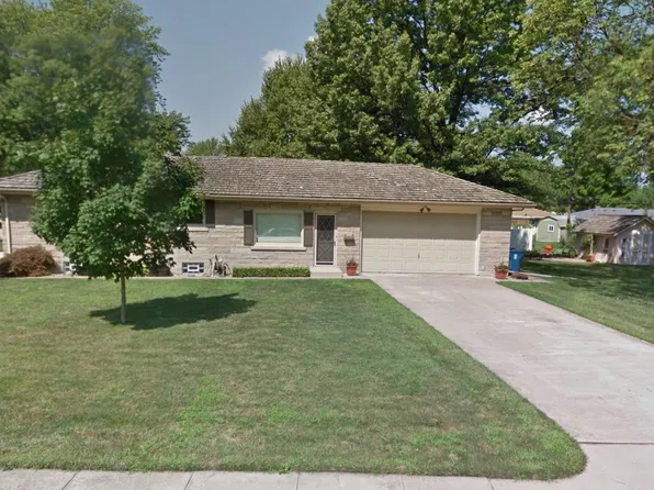 1183 Riverlane Dr, Bradley, IL 60915