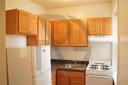 3rd image of 1742 N Humboldt Blvd #1742300