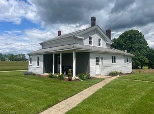 1594 Lake Center St NW, Uniontown, OH 44685
