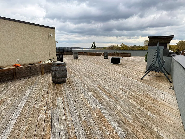 10 Albert St E #303 — Photo 29
