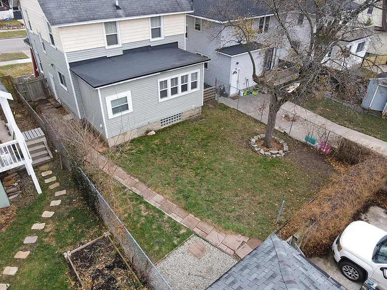 1031 Benjamin Ave SE — Photo 13