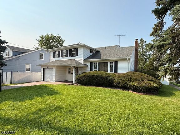 2nd image of 2116 Pleasant Pkwy