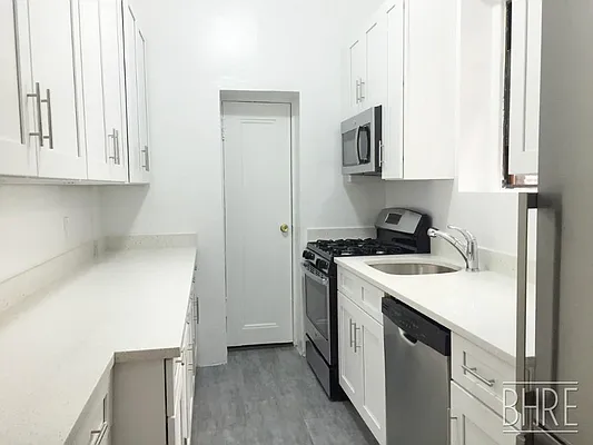 Rented by Brooklyn Heights Real Estate Inc | media 27