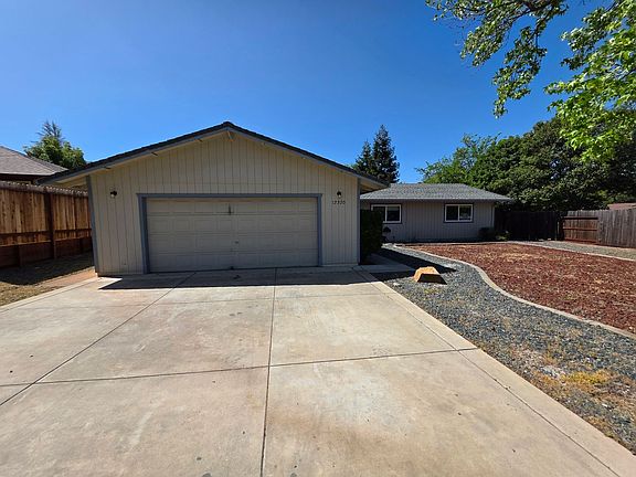 3rd image of 12320 Krista Ln