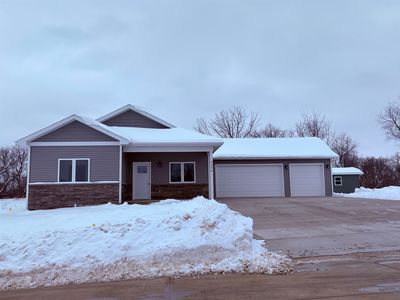 2394 Tiffany Ct, Dubuque, IA, 52002