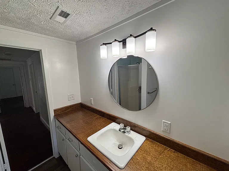 1656 Zinnia Ct — Photo 8