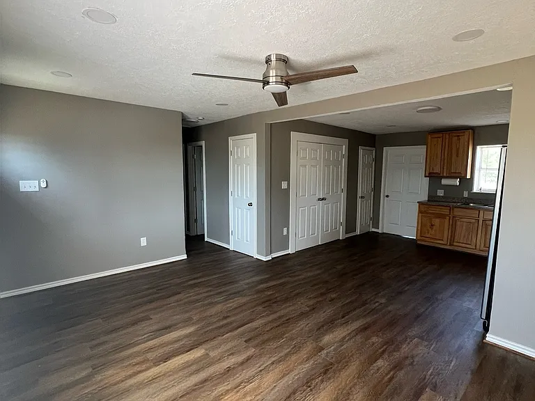 24001 Frontier Ln — Photo 10