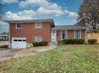 2901 Piper Ct, Louisville, KY 40217