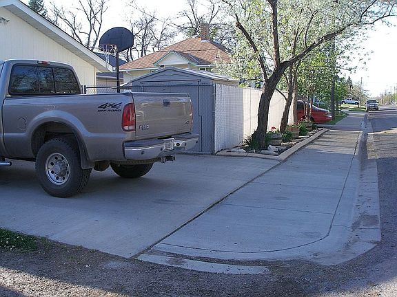 alley corner