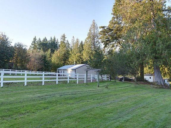 3rd image of 5020 93rd St
