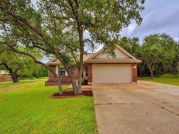 2nd image of 308 Carriage Oaks Dr