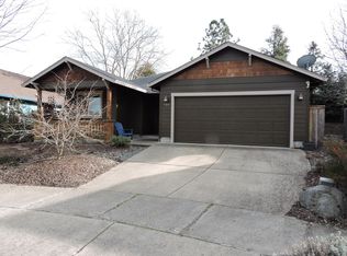 121 Max Loop, Talent, OR 97540