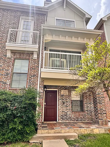 2116 Grove Park Ln Photo 1