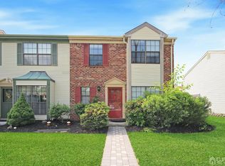 173 Chippenham Ct #173, Piscataway, NJ 08854