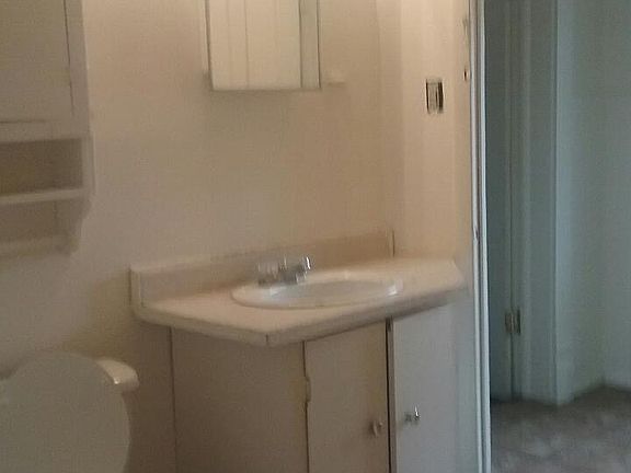 4th image of 224 Beecher St #Upstairs