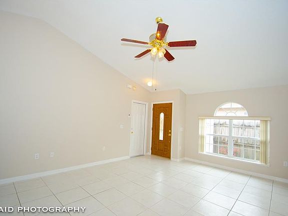 3rd image of 12624 Parkbury Dr