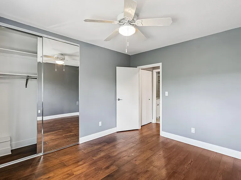 504 W Franklin Ave #2C — Photo 10