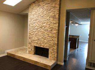 2219 Bunker Hill Dr, Carrollton, TX 75006