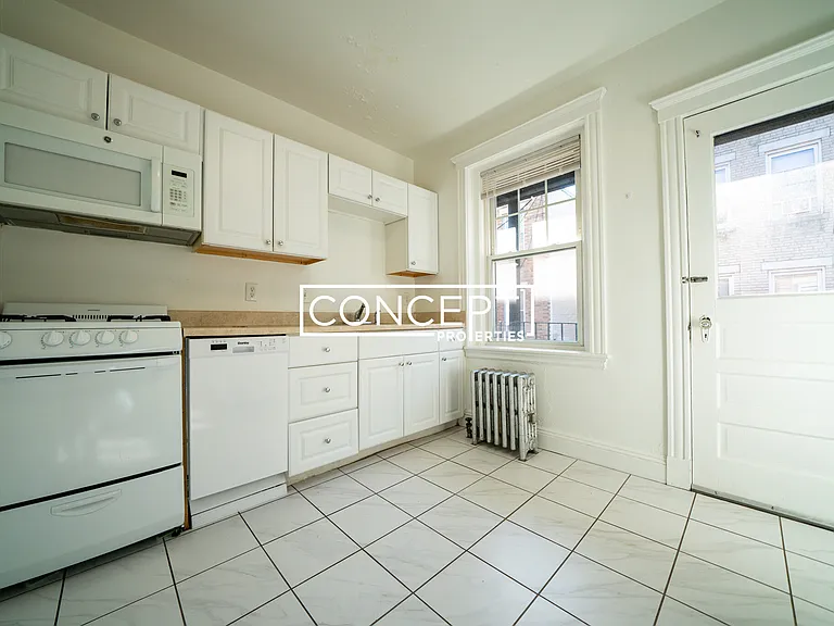 58 Selkirk Rd #9 — Photo 11