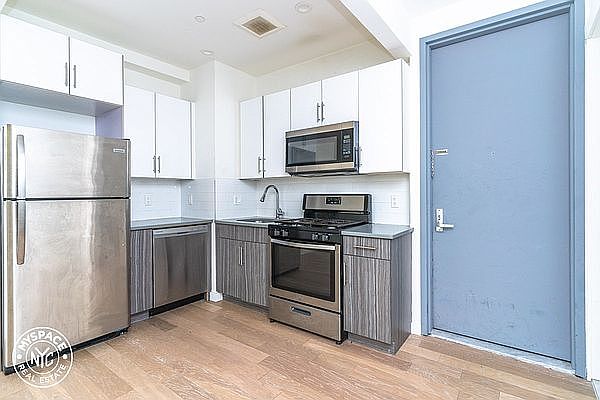 1st image of 1275 Rogers Ave #4C