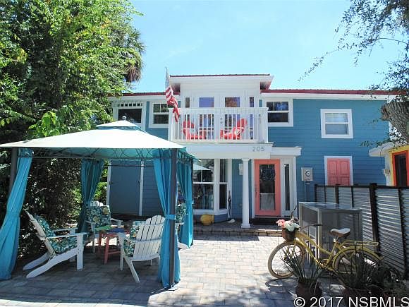 1st image of 205 Cedar Ave