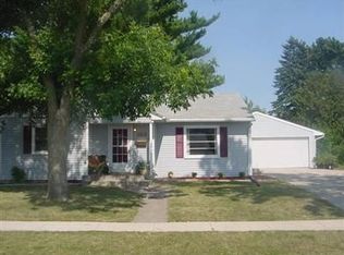 1310 Spring St, Grinnell, IA 50112