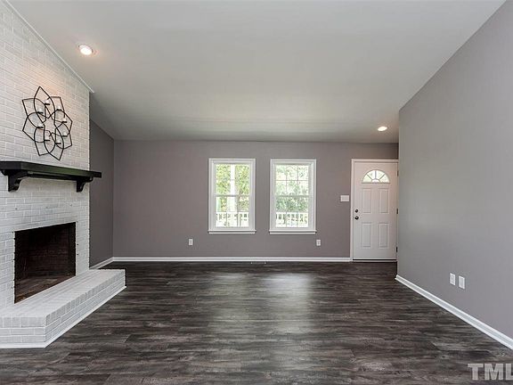 5th image of 4218 Carriage Ct