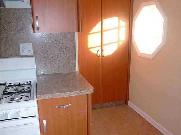 5th image of 65 Hilbert St APT 3C