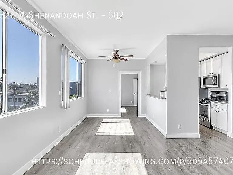 1526 S Shenandoah St #302 — Photo 1