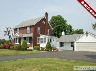 1034 Broad St, Perkasie, PA 18944
