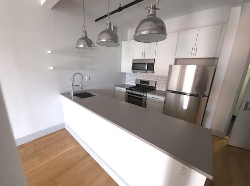 3rd image of 347 Lorimer St #4B