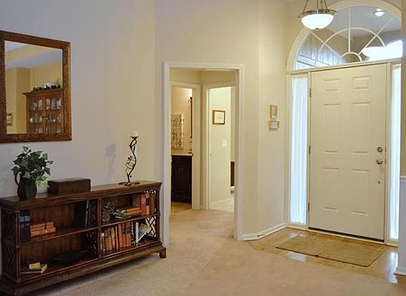 4th image of 953 Wellington Way