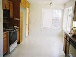 5th image of 13843 Cantwell Dr