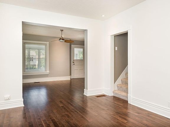 5th image of 1005 N 49th Ave