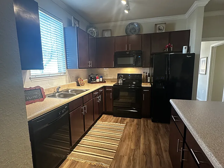 Medical Pkwy — Photo 1