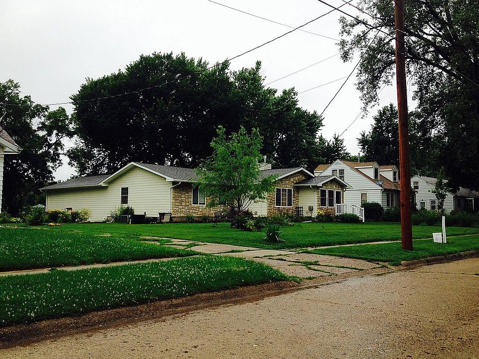 2nd image of 2902 51st St