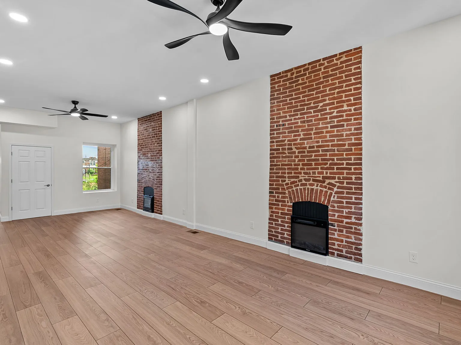 5245 Cates Ave — Photo 4