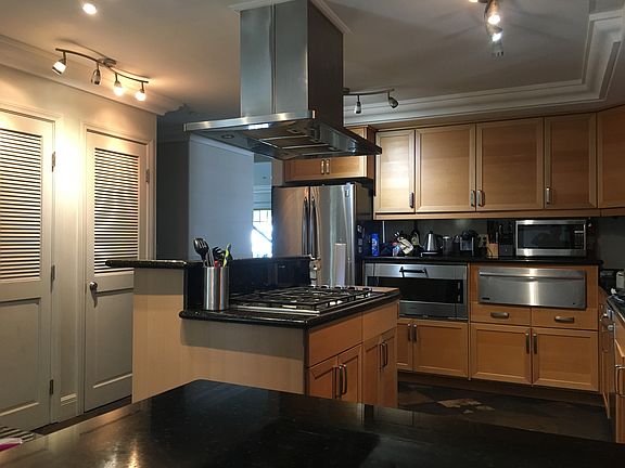 4th image of 775 Archer St