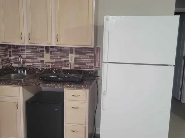 3941 Hartlake St, Woodbridge, VA 22192