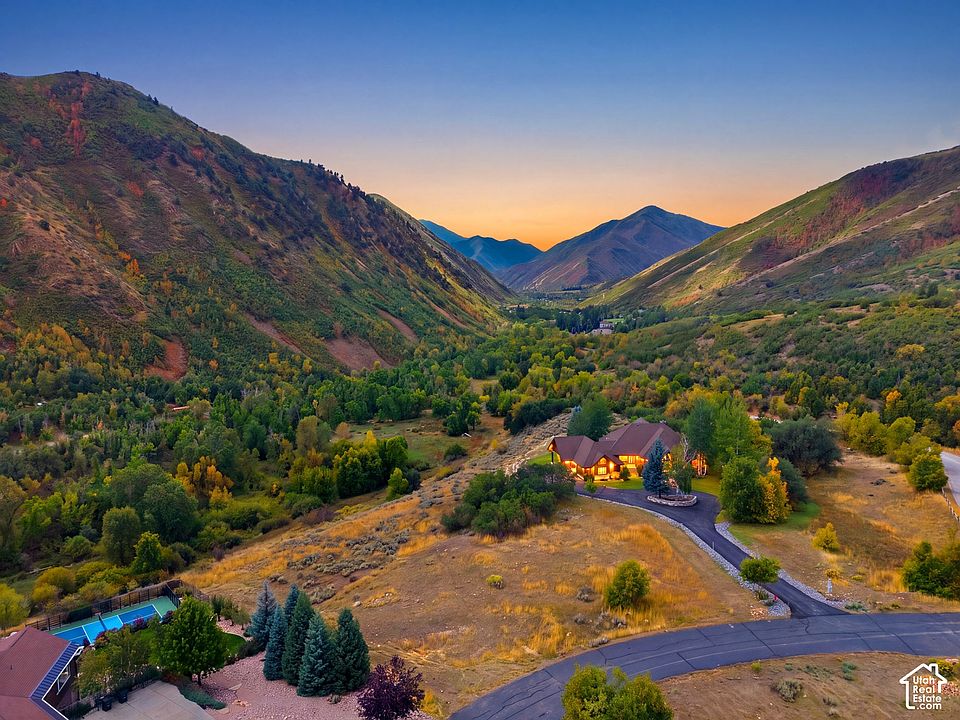 1st image of Meadow Dr