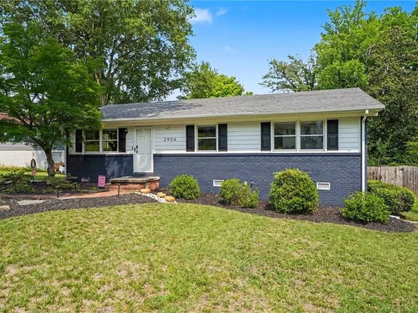 2906 Fairfield Ave, Greensboro, NC 27408