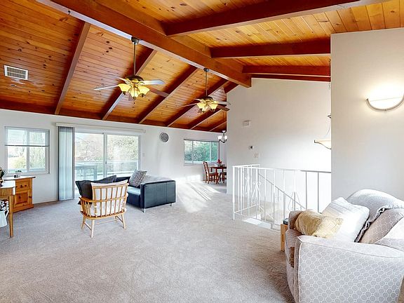 3rd image of 24713 Oro Valley Rd