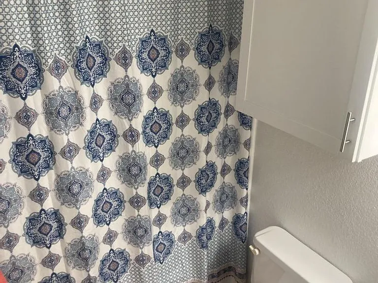 Quail Hollow Apartments — Photo 24