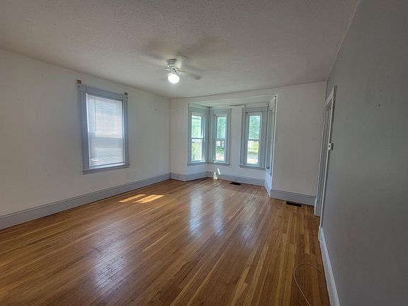 4th image of 238 Lenox St #238