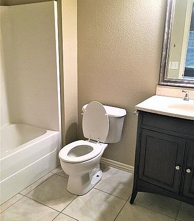 4th image of 3233 W Montrail Pl