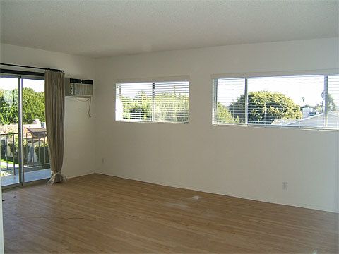 4th image of 1950 Pelham Ave APT 12